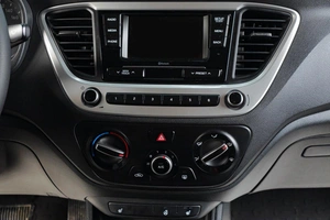 Седан Hyundai Solaris 2017 года, 1279000 рублей, Тюмень