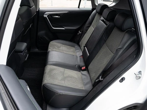 Внедорожник Toyota RAV4 2025 года, 4470000 рублей, Краснодар