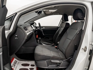 Универсал Volkswagen Golf 2013 года, 950000 рублей, Красноярск