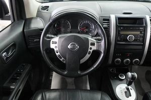 Внедорожник Nissan X-Trail 2012 года, 1319000 рублей, Омск