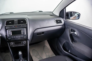 Седан Volkswagen Polo 2014 года, 1049000 рублей, Пермь