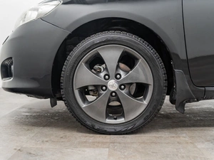 Седан Toyota Corolla 2008 года, 910000 рублей, Красноярск