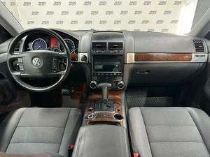 Внедорожник Volkswagen Touareg 2008 года, 1995000 рублей, Красноярск