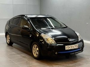 Лифтбек Toyota Prius 2010 года, 897000 рублей, Красноярск