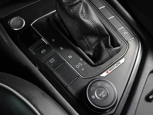 Внедорожник Volkswagen Tiguan 2018 года, 2750000 рублей, Воронеж