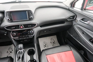 Внедорожник Hyundai Santa Fe 2019 года, 2999000 рублей, Красноярск