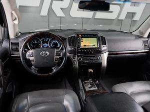 Внедорожник Toyota Land Cruiser 2010 года, 2849000 рублей, Тюмень