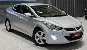 Седан Hyundai Elantra 2011 года, 897000 рублей, Красноярск