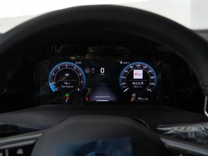 Хетчбэк Volkswagen Golf 2025 года, 3790888 рублей, Москва