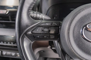 Внедорожник Toyota Yaris Cross 2021 года, 1849000 рублей, Томск