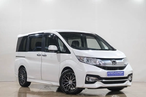 Минивэн Honda Stepwgn Spada 2015 года, 1969000 рублей, Новокузнецк