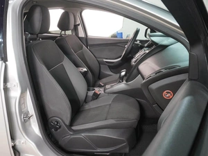 Хетчбэк Ford Focus 2013 года, 959000 рублей, Воронеж