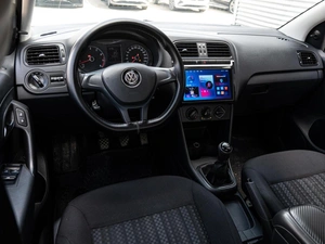 Седан Volkswagen Polo 2016 года, 975000 рублей, Краснодар