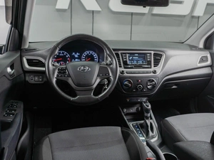 Седан Hyundai Solaris 2021 года, 1629000 рублей, Тюмень