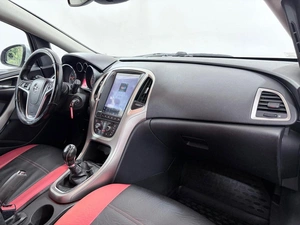 Хетчбэк Opel Astra 2010 года, 657000 рублей, Орёл