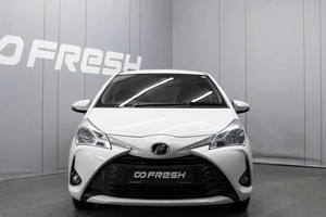 Хетчбэк Toyota Vitz 2019 года, 990000 рублей, Омск