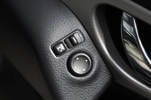 Внедорожник Nissan X-Trail 2016 года, 2059000 рублей, Новосибирск