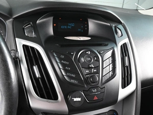 Хетчбэк Ford Focus 2013 года, 945000 рублей, Ростов-на-Дону