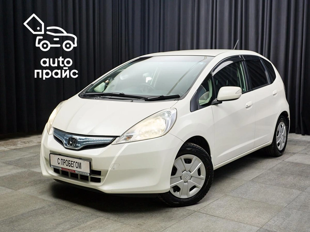Хетчбэк Honda Fit 2011 года, 797000 рублей, Красноярск