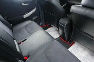 Лифтбек Toyota Prius 2013 года, 1279000 рублей, Тюмень
