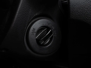 Хетчбэк Nissan Tiida 2011 года, 830000 рублей, Краснодар