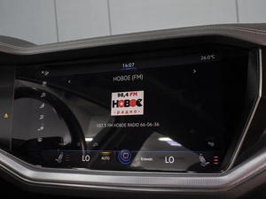Внедорожник Volkswagen Touareg 2019 года, 4130000 рублей, Омск