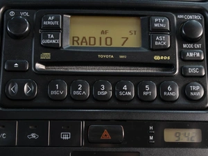 Внедорожник Toyota RAV4 2004 года, 910000 рублей, Омск