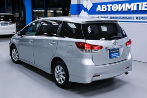 Минивэн Toyota Wish 2010 года, 1348000 рублей, Солонцы