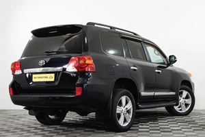 Внедорожник Toyota Land Cruiser 2012 года, 3999000 рублей, Сургут