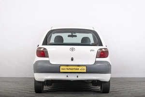 Хетчбэк Toyota Vitz 1999 года, 399000 рублей, Томск