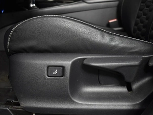 Внедорожник Toyota C-HR 2019 года, 2485900 рублей, Казань