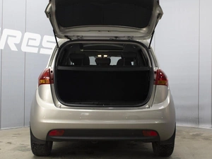 Минивэн Kia Venga 2016 года, 1030000 рублей, Омск