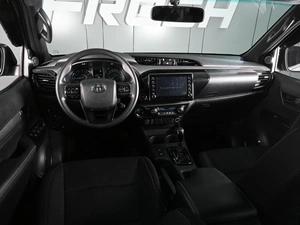 Пикап Toyota Hilux 2023 года, 6499000 рублей, Аксай