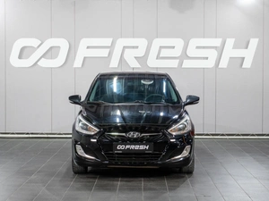 Седан Hyundai Solaris 2013 года, 949000 рублей, Сургут