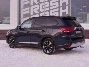 Внедорожник Mitsubishi Outlander 2022 года, 2390000 рублей, Владимир