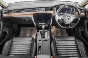 Седан Volkswagen Passat 2017 года, 2049000 рублей, Барнаул