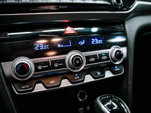 Седан Hyundai Elantra 2019 года, 1579000 рублей, Красноярск