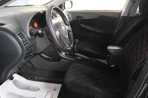 Седан Toyota Corolla 2008 года, 779000 рублей, Омск
