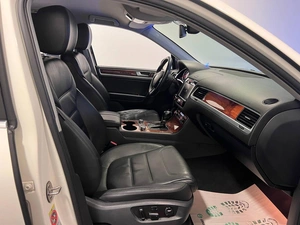 Внедорожник Volkswagen Touareg 2004 года, 799000 рублей, Красноярск