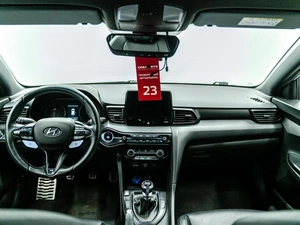 Хетчбэк Hyundai Veloster 2020 года, 3100000 рублей, Красноярск