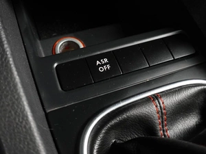 Седан Volkswagen Jetta 2011 года, 829000 рублей, Воронеж