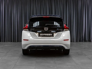 Хетчбэк Nissan Leaf 2017 года, 1659000 рублей, Тюмень