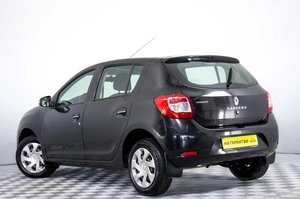 Хетчбэк Renault Sandero 2016 года, 799000 рублей, Пермь