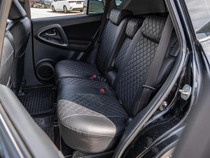 Внедорожник Toyota RAV4 2010 года, 1299000 рублей, Краснодар