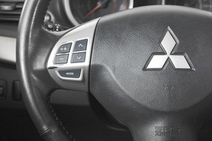Седан Mitsubishi Lancer 2012 года, 899000 рублей, Кемерово