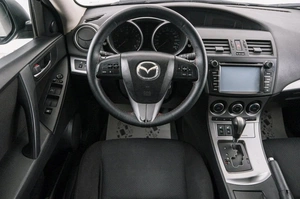 Седан Mazda 3 2011 года, 899000 рублей, Красноярск