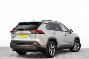 Внедорожник Toyota RAV4 2019 года, 3489000 рублей, Барнаул