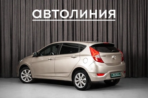 Хетчбэк Hyundai Solaris 2012 года, 850000 рублей, Красноярск
