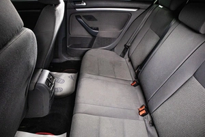 Седан Volkswagen Jetta 2009 года, 529000 рублей, Сургут
