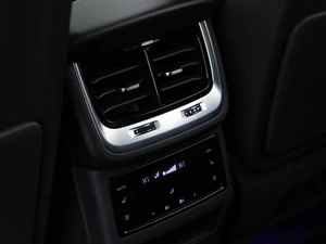 Внедорожник Hongqi E-HS9 2021 года, 3537444 рублей, Москва